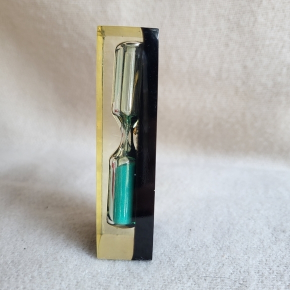 VINTAGE Timer Rotary Telephone in Resin - Picture 3 of 9